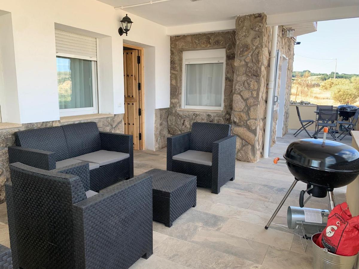 Villa De Gredos Navarredonda de Gredos Eksteriør bilde