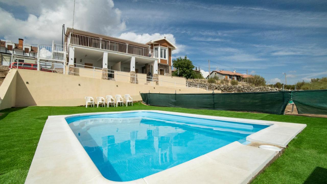 Villa De Gredos Navarredonda de Gredos Eksteriør bilde
