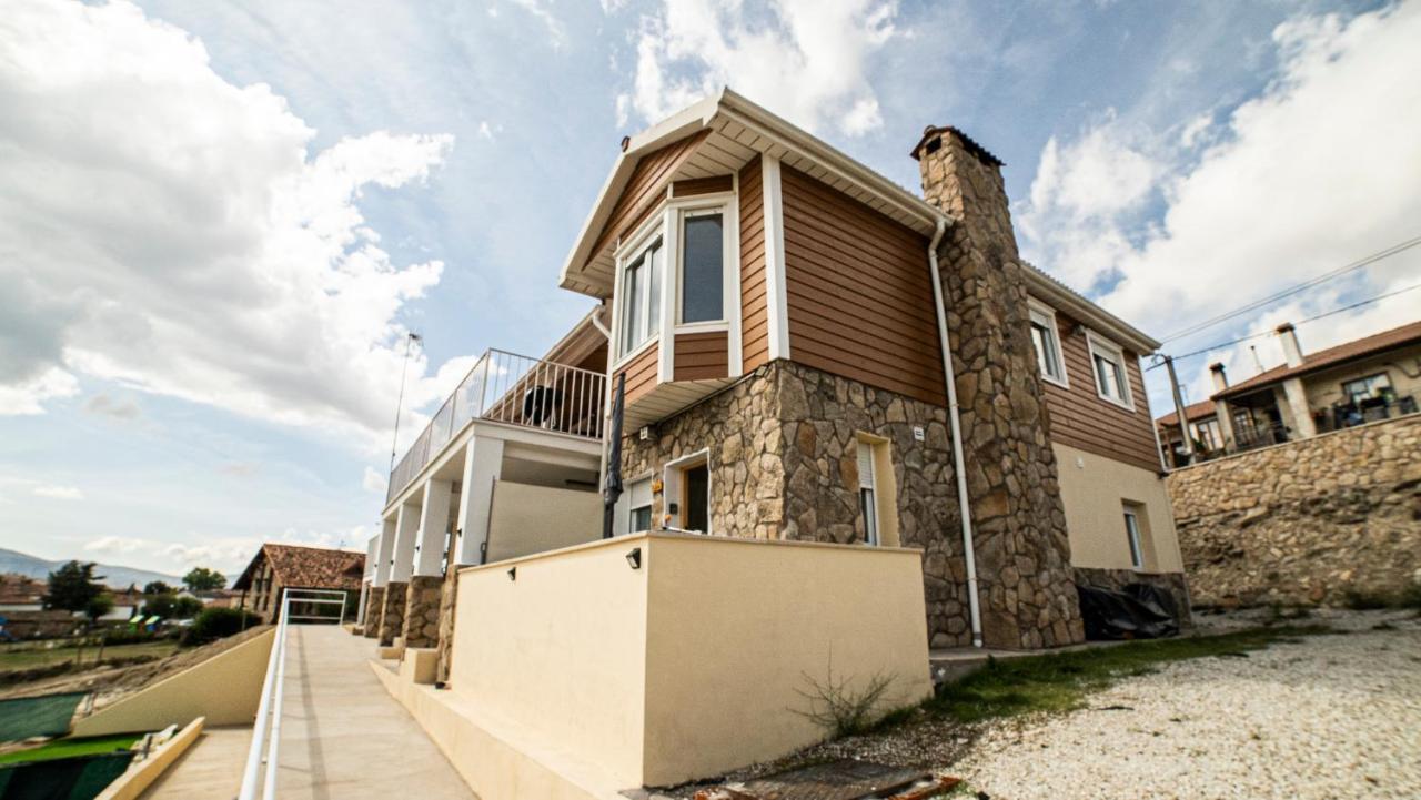 Villa De Gredos Navarredonda de Gredos Eksteriør bilde