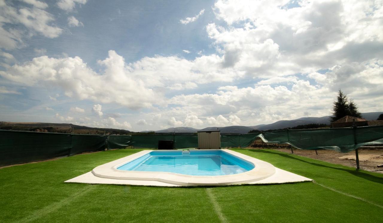 Villa De Gredos Navarredonda de Gredos Eksteriør bilde